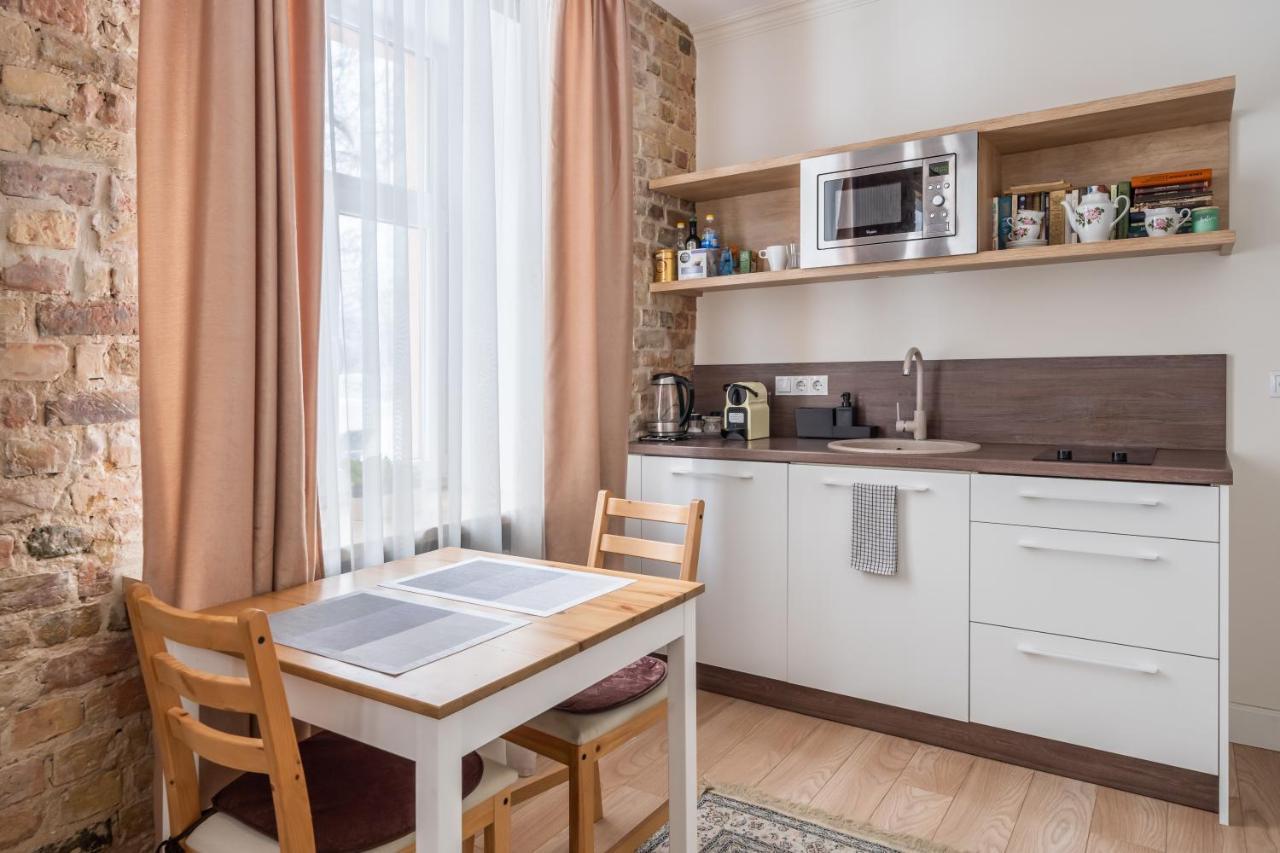 Stylish Studio Close To City Center, Cafes & Parks & Local Dining Riga Luaran gambar